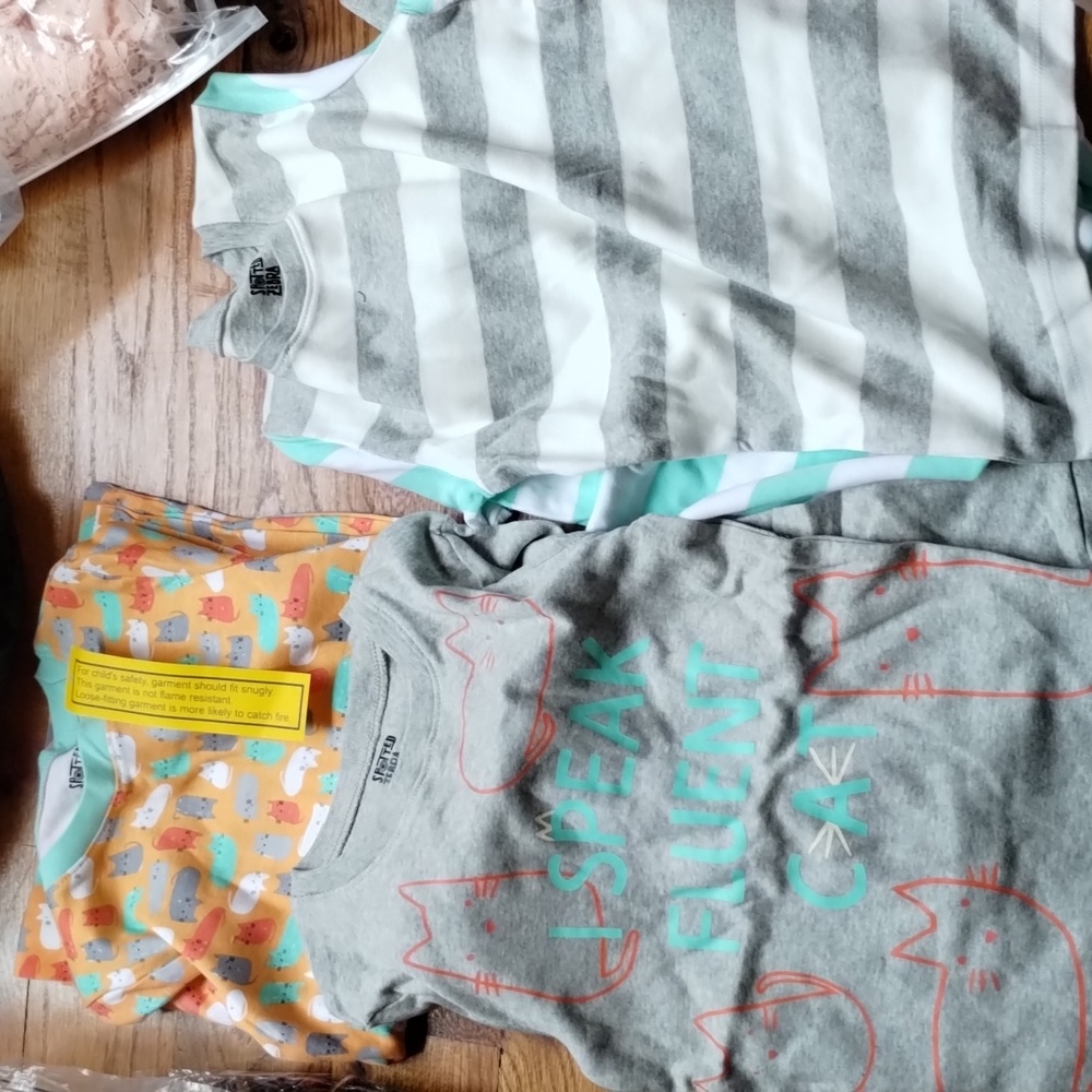 Amazon Essentials Girls matching set shirt and pants pack of 3
